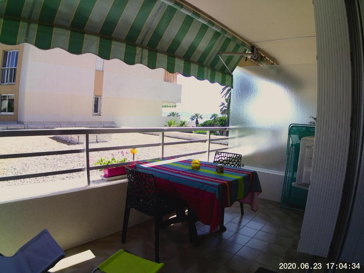 Studio 127, Vue Mer Et Piscine, Port Santa Lucia Saint-Raphaël Exteriör bild