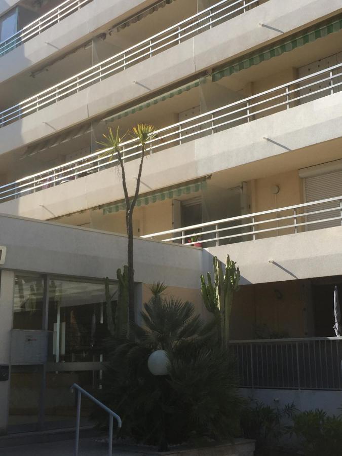 Studio 127, Vue Mer Et Piscine, Port Santa Lucia Saint-Raphaël Exteriör bild